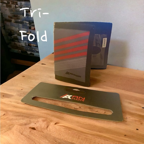 Retro wallet - Picture 1 of 6